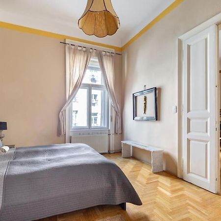 Bourgeois Boheme Apt. 88 M² City Center Budapest Exterior photo